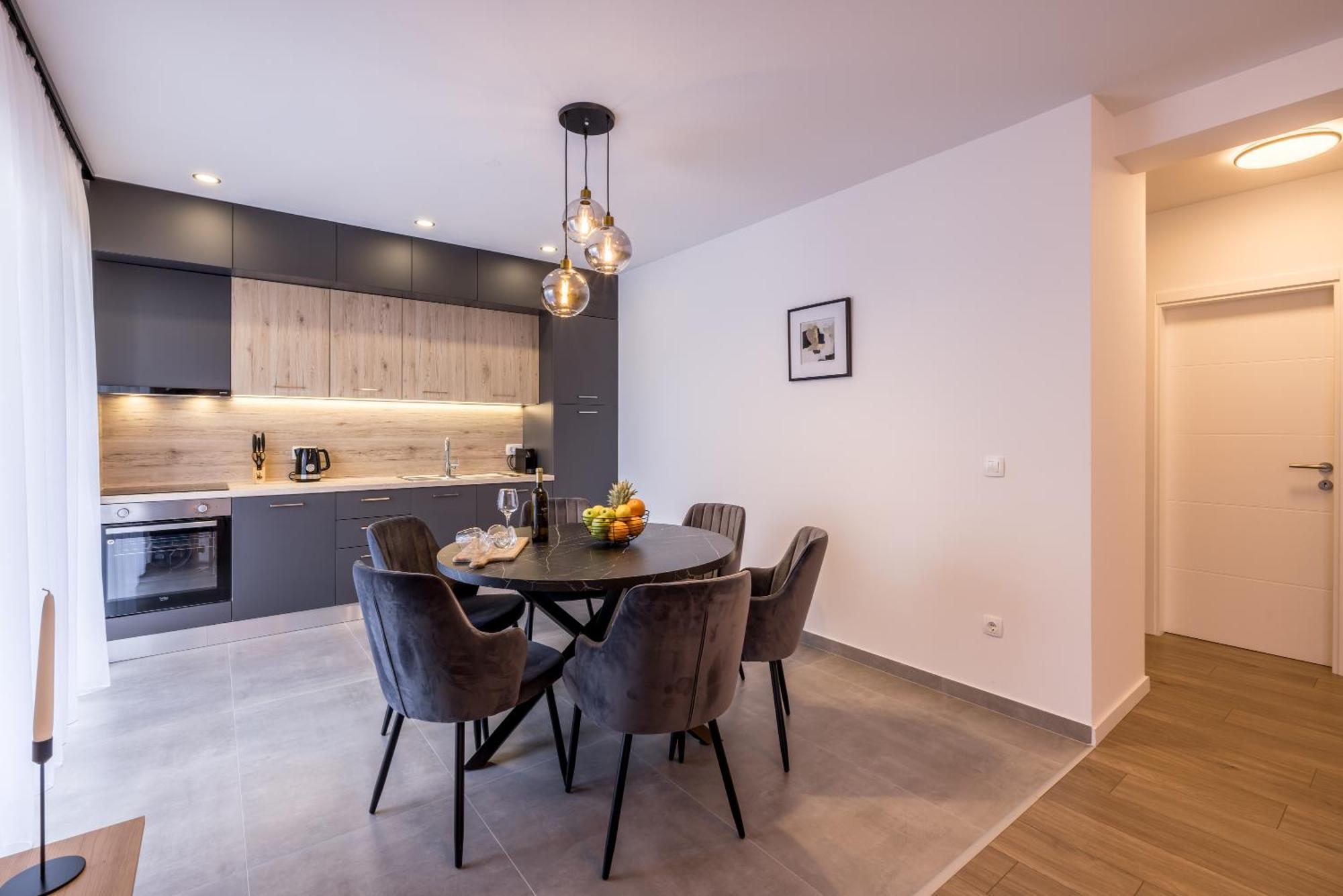 Adriatic Nest, Cozy And Modern Two Bedroom Apartment Kaštela 外观 照片
